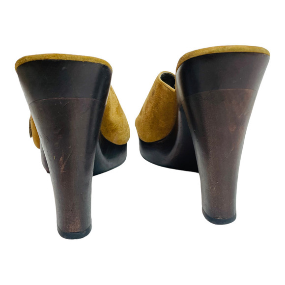 COLIN Stuart Tan Suede Open Toe Mules Flower Accent Women’s Size 10 - Picture 5 of 9